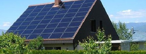 太陽能電池安裝在候機室樓頂